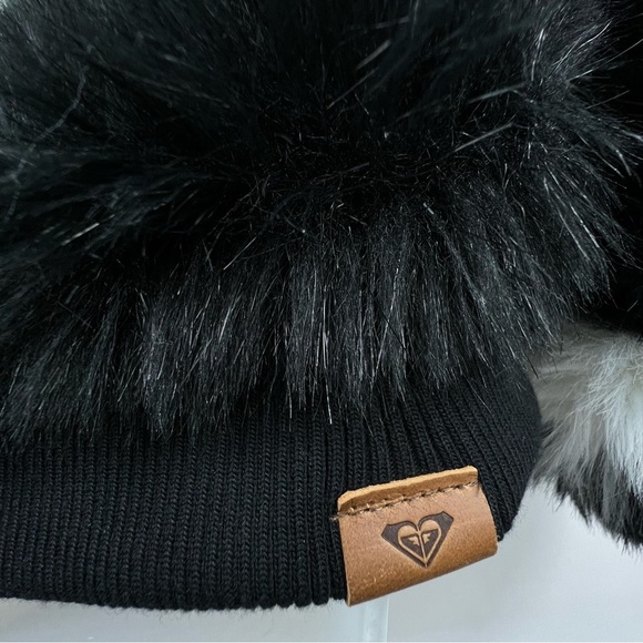 Roxy Carrie Faux Fur Black and White Jacket/Coat, Hooded Women Size Large EUC - Picture 9 of 15